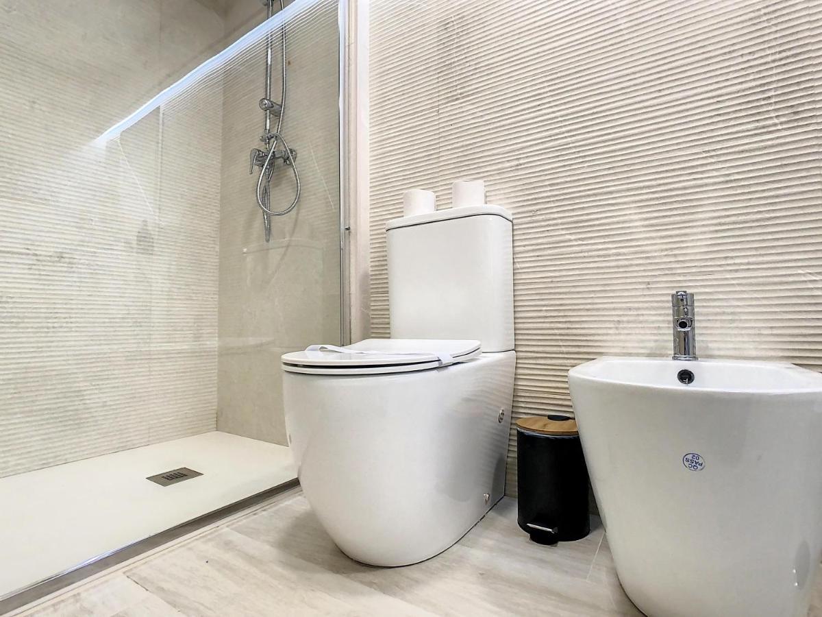 Apartcity Triana Sevilla Eksteriør billede