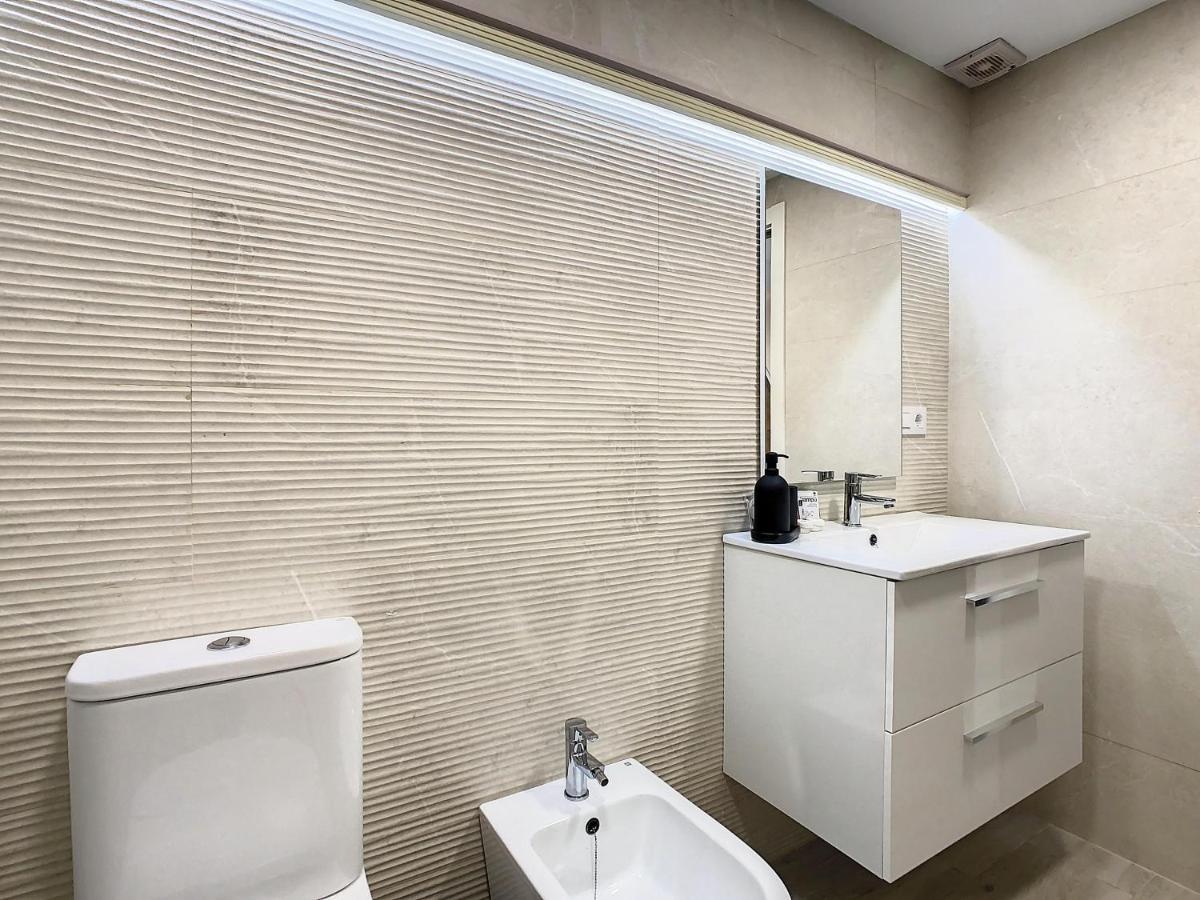 Apartcity Triana Sevilla Eksteriør billede