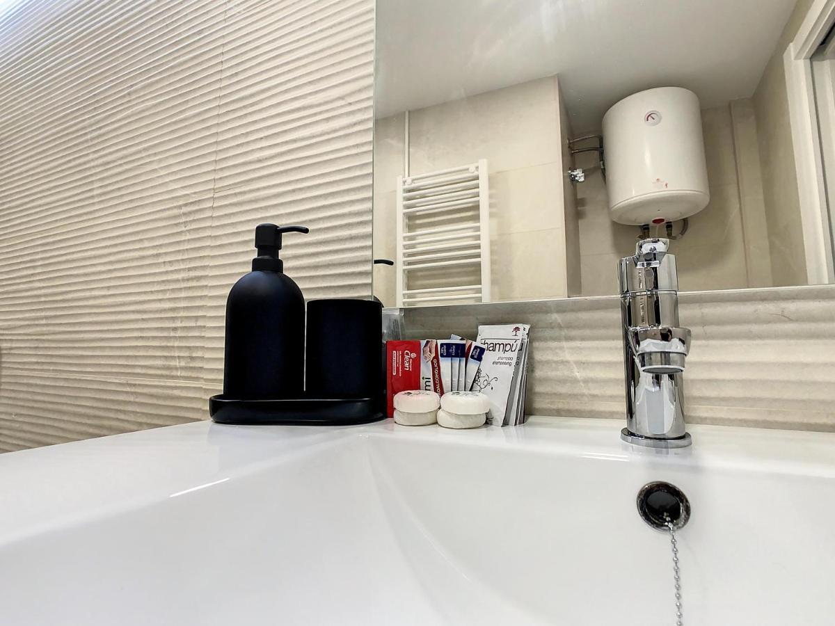 Apartcity Triana Sevilla Eksteriør billede